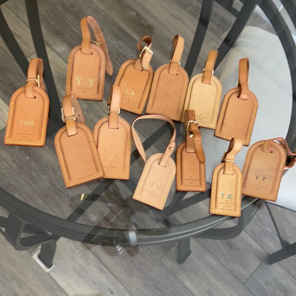 ⚜️ Louis Vuitton tags 🏷⚜️